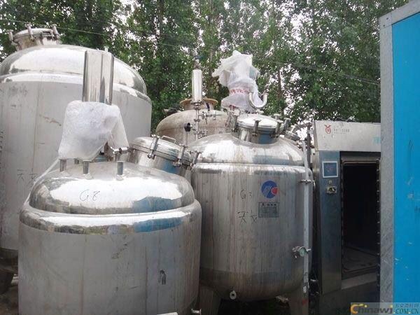 我公司全年无休上门收化工设备