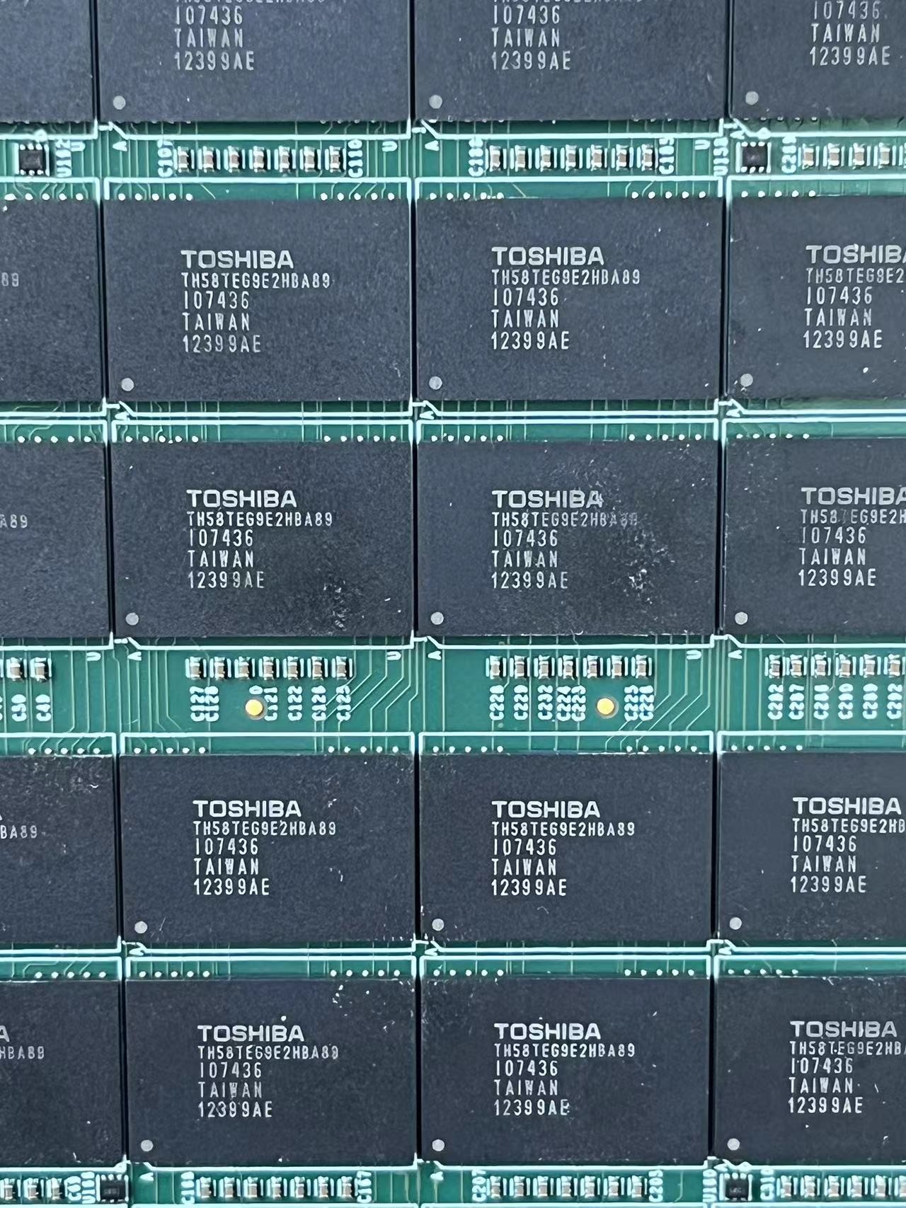 NW561专注闪存MT29F512G08CKCBBH7-6:B