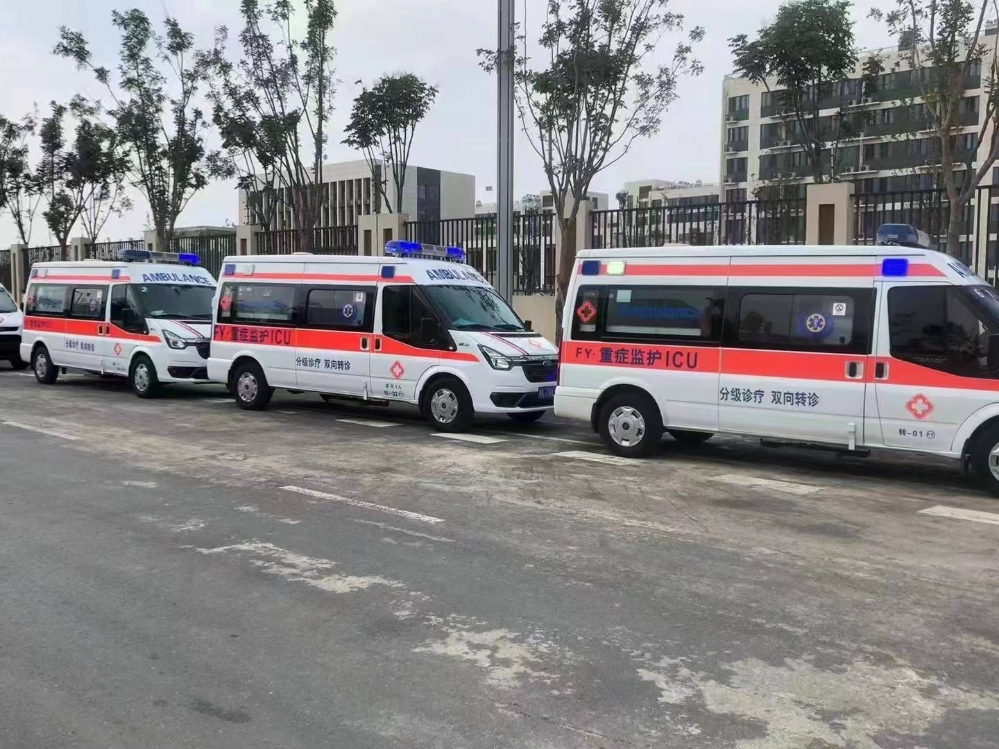 南京活动保障救护车—易兴元救护专业医护随行