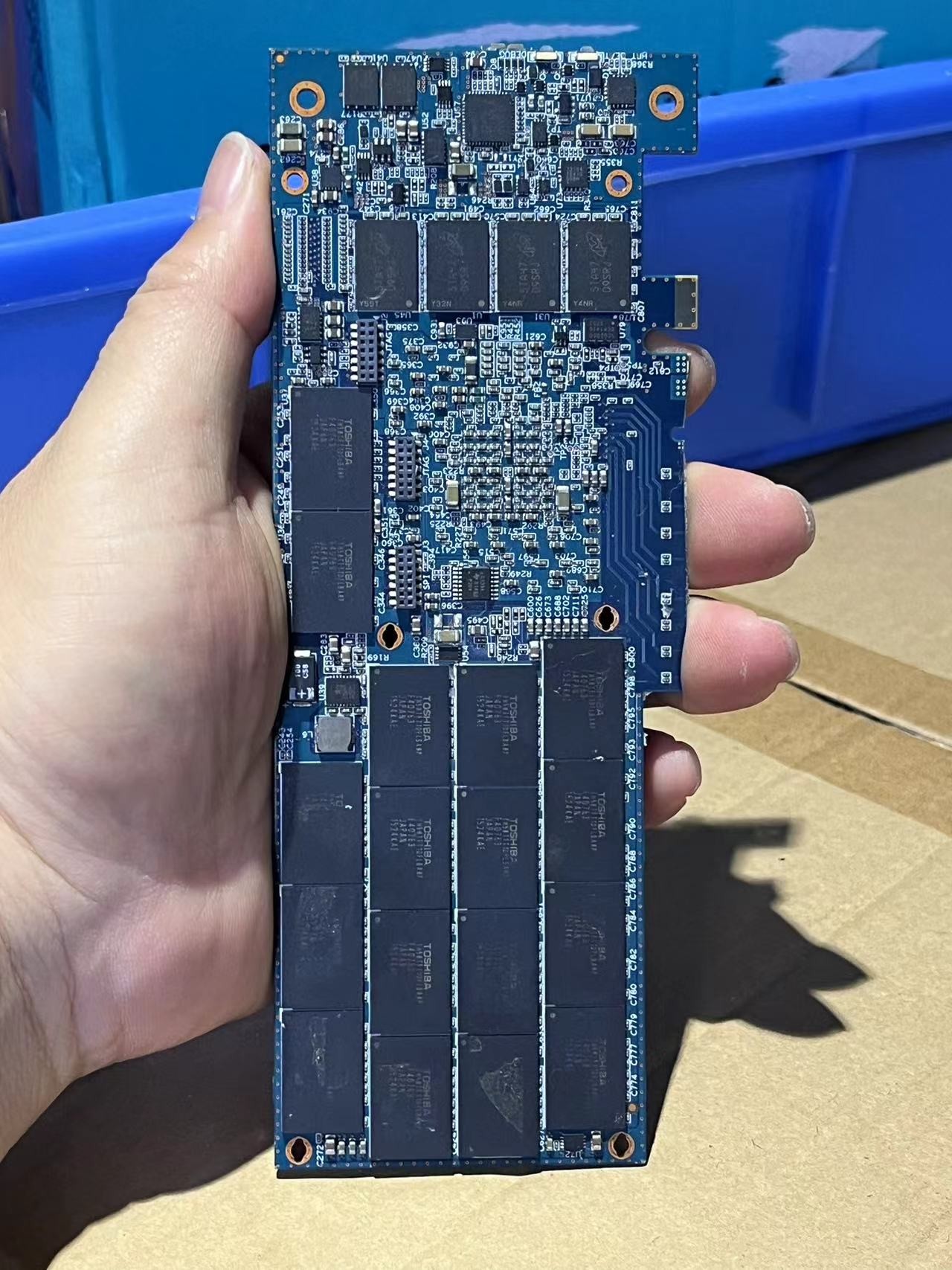 JS29F01T2ALCQJ1专业买卖MT29F128G08AJAAA