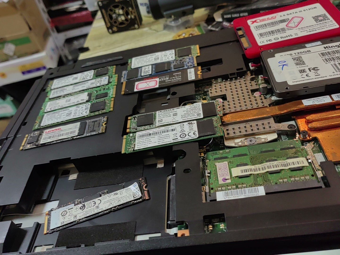 NW766专注闪存MT29F64G08AECDBJ4-6IT:D