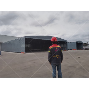 湖北大型电动伸缩雨棚 带点隔热效果