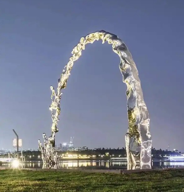 城市雕塑现代城市环境雕塑艺术的审美特征 成都标识标牌,重庆楼宇标识标牌,四川景区标识标牌|