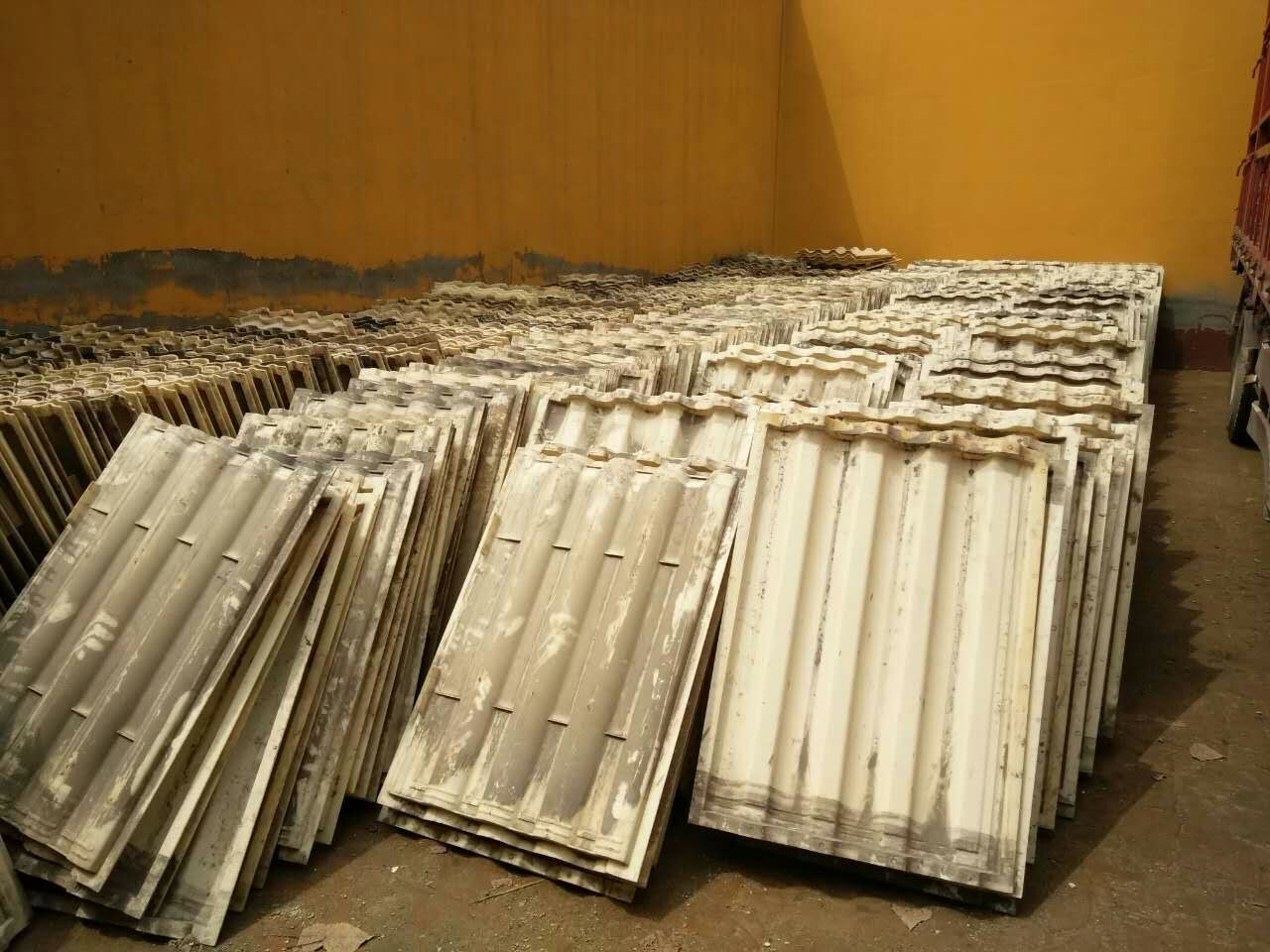 高价回收大瓦旧塑料模具、模盒、模板