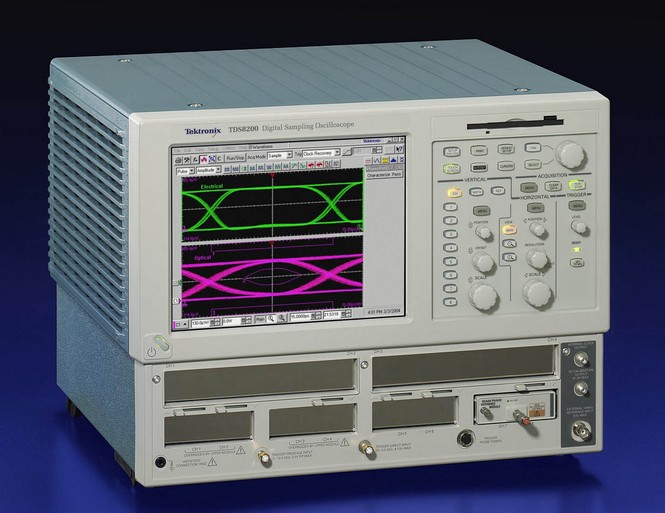 回收二手TDS8200-美国泰克数字示波器