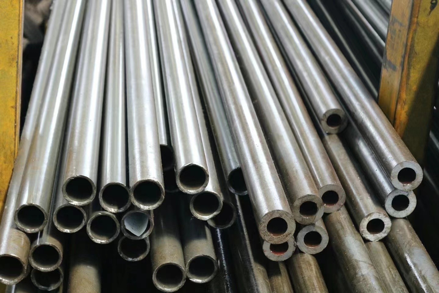 异型无缝钢管-恩睿钢管 45#厚壁无缝钢管切割机械加工钢管推荐