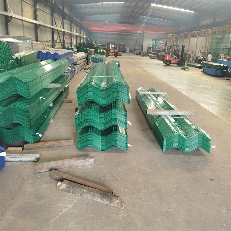 挡风板A公路挡风板A挡风板安装队