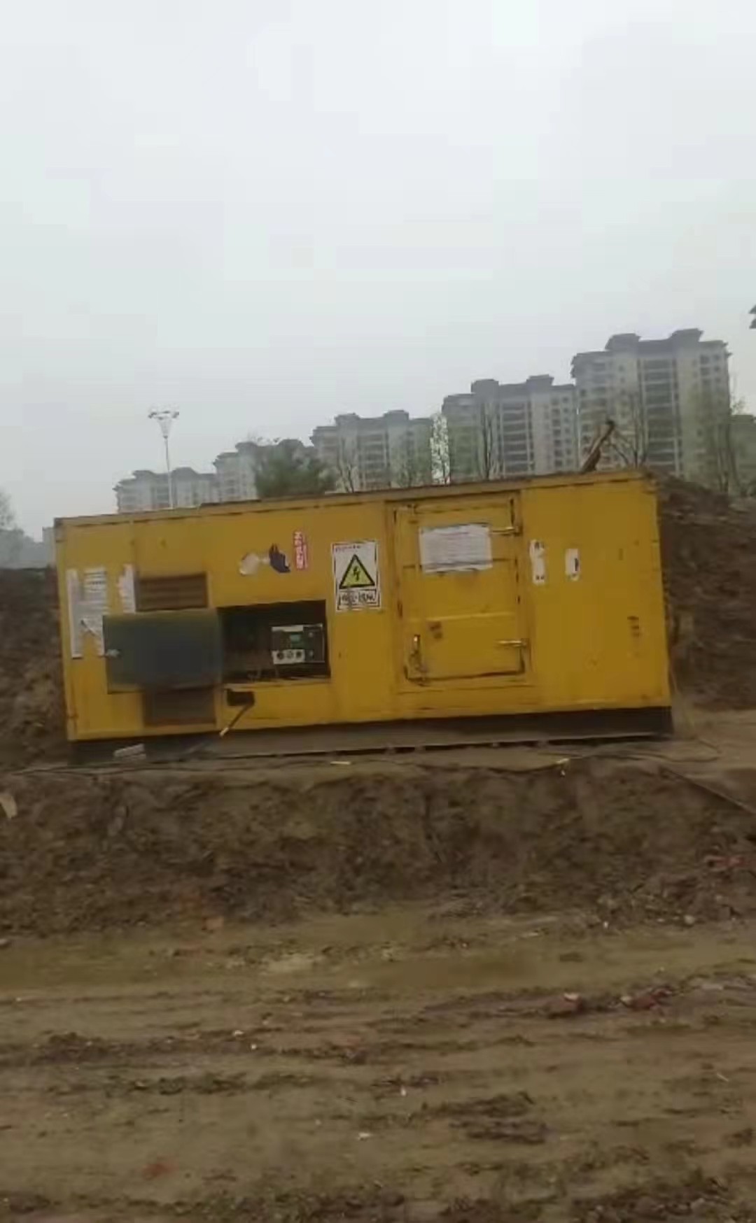 忻州市原平市800千瓦柴油发电机租赁适用于各种临时用电场所进口知名品牌